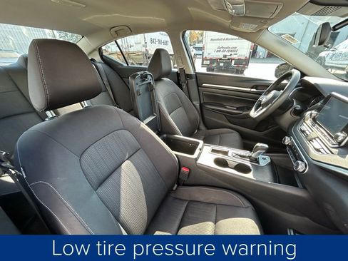 Used 2022 Nissan Altima 2.5 SV image 25