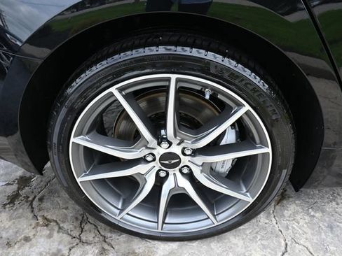 Used 2024 Genesis G70 2.5T AWD/4WD image 12
