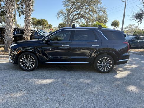 Used 2024 Hyundai Palisade Calligraphy image 4