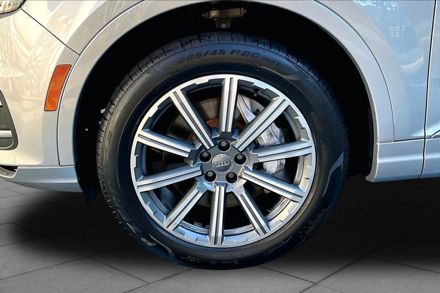 Used 2018 Audi Q7 3.0T Prestige w/ Prestige Package AWD/4WD image 15