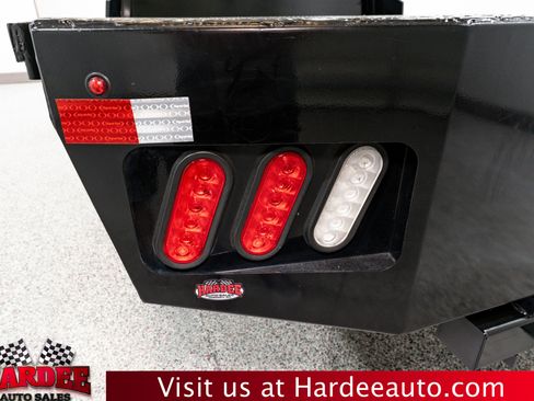 Used 2023 Ford F450 XL image 9