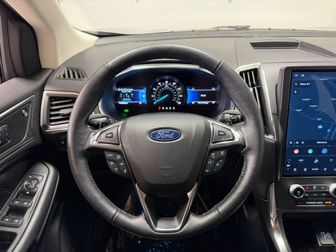 Certified 2021 Ford Edge Titanium w/ Equipment Group 301A AWD/4WD image 15