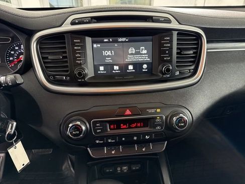 Used 2019 Kia Sorento LX w/ Option Group 020 image 25