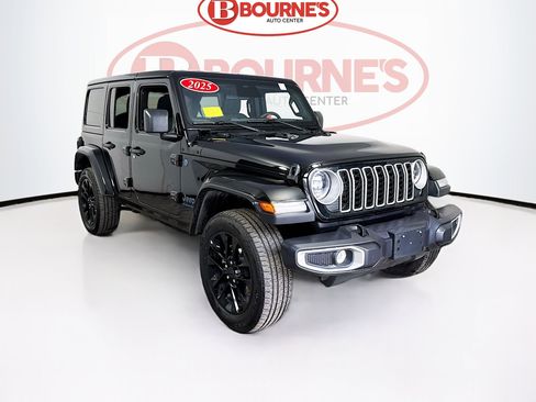 Used 2025 Jeep Wrangler Unlimited Sahara w/ Safety Group image 1