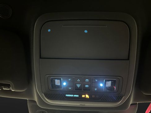 Used 2023 Ford Explorer ST-Line AWD/4WD image 27
