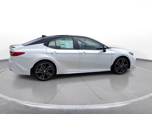 New 2026 Toyota Camry XSE FWD image 9