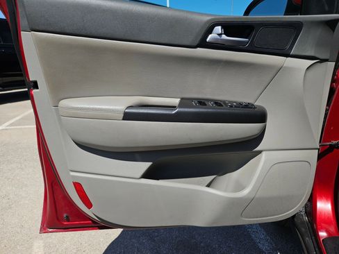 Used 2017 Kia Sportage EX image 8