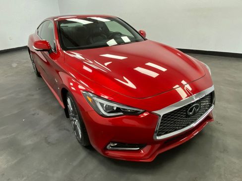 Used 2017 INFINITI Q60 Red Sport 400 image 8