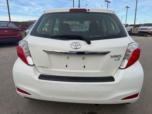 Used 2013 Toyota Yaris LE image 4
