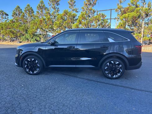 Certified 2024 Kia Sorento SX image 6