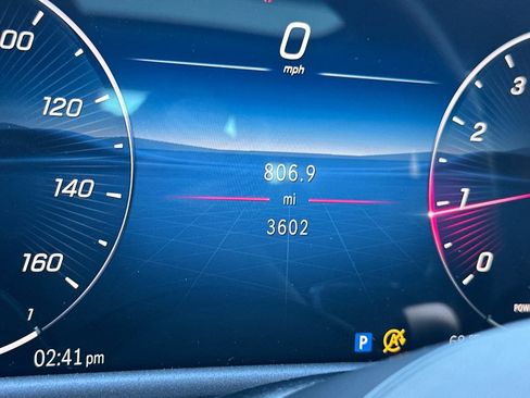 Used 2025 Mercedes-Benz E 350 Sedan image 21