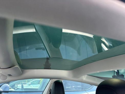 Used 2023 Tesla Model 3 Standard Range RWD image 15