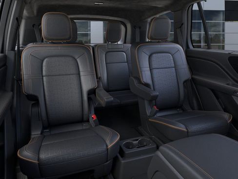 New 2025 Lincoln Aviator Black Label image 11