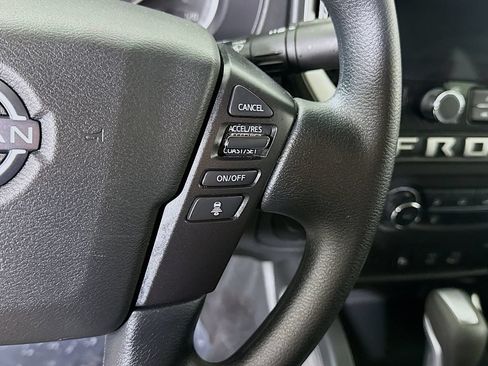 Certified 2025 Nissan Frontier SV RWD image 21