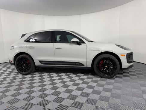 Used 2025 Porsche Macan GTS image 8