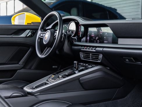 Certified 2021 Porsche 911 Carrera w/ Premium Package image 40