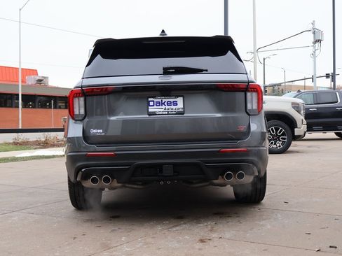 Used 2025 Ford Explorer ST w/ Sun And Sound Package image 6