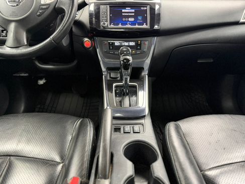 Used 2019 Nissan Sentra SR w/ Premium Package (SR) FWD image 53