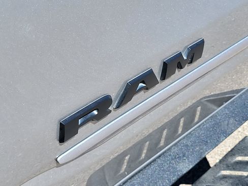 Used 2021 RAM 1500 Lone Star AWD/4WD image 11