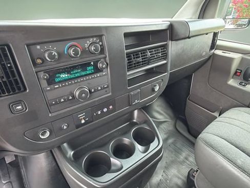 Used 2025 GMC Savana 2500 w/ Driver Convenience Package RWD image 25
