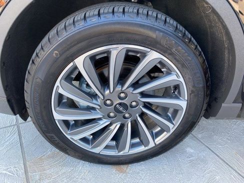 Used 2023 Lincoln Corsair Reserve image 29