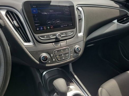 Used 2023 Chevrolet Malibu LT FWD image 28