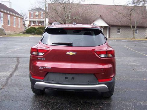 Used 2023 Chevrolet TrailBlazer LT w/ Convenience Package image 4