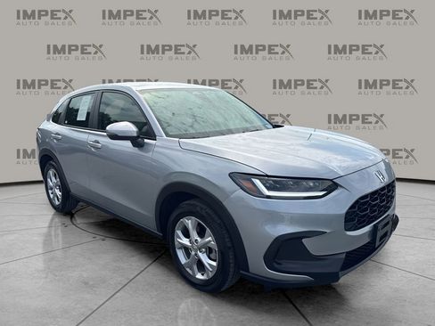 Used 2025 Honda HR-V LX image 7