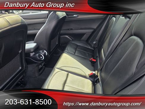 Used 2023 Alfa Romeo Stelvio Ti AWD/4WD image 6