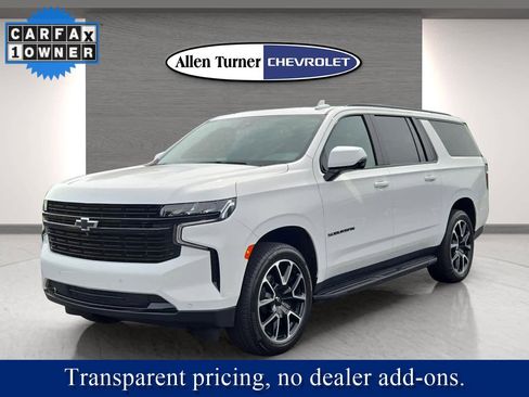 Used 2024 Chevrolet Suburban RST w/ Luxury Package AWD/4WD image 3
