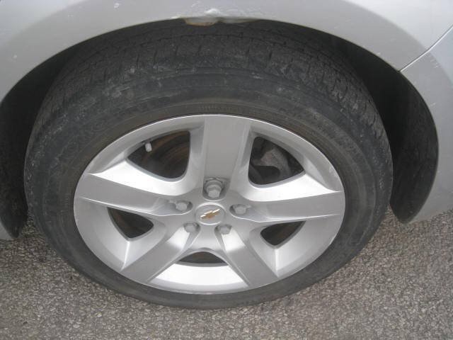 Used 2010 Chevrolet Malibu LS FWD image 25
