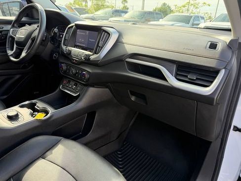 Used 2020 GMC Terrain SLT w/ Preferred Package AWD/4WD image 15