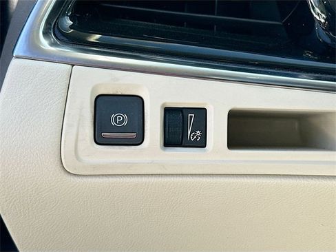 Used 2021 Cadillac XT6 Premium Luxury image 10