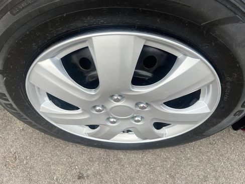 Used 2016 Hyundai Elantra SE FWD image 35