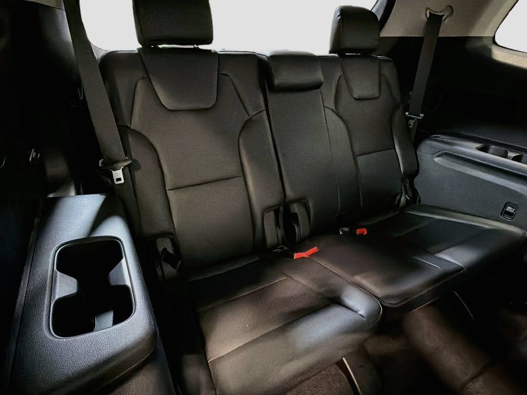 Used 2025 Kia Telluride S AWD/4WD image 27