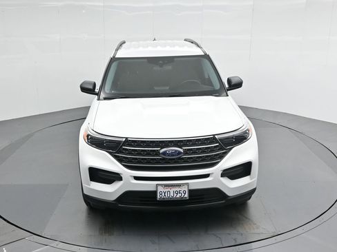 Certified 2021 Ford Explorer XLT image 40