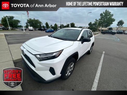 Used 2024 Toyota RAV4 LE AWD/4WD image 1