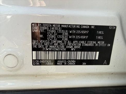 Used 2025 Toyota RAV4 XLE FWD image 27
