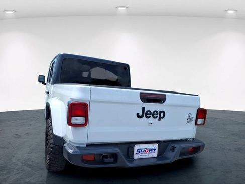 Used 2023 Jeep Gladiator Sport AWD/4WD image 17