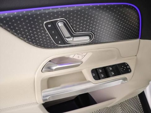 New 2026 Mercedes-Benz GLB 250 image 24