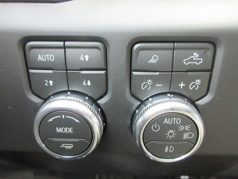 New 2026 GMC Sierra 1500 AT4 w/ AT4 Premium Package image 18