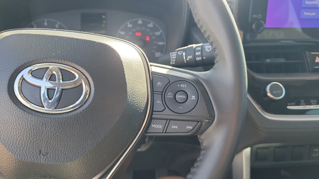 Used 2024 Toyota Corolla Cross LE w/ Moonroof Package FWD image 19