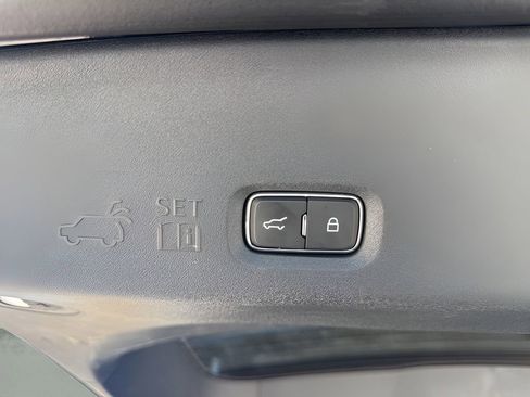 Used 2025 Ford Expedition Max Platinum w/ Driver's Package AWD/4WD image 33