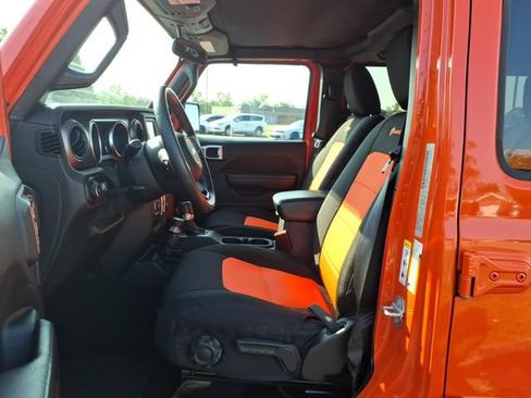 Used 2018 Jeep Wrangler Unlimited Sport S AWD/4WD image 13
