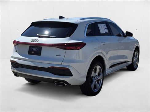 New 2025 Audi Q5 Premium Plus w/ Premium Plus image 5