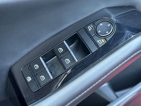 Used 2021 MAZDA MAZDA3 s image 13