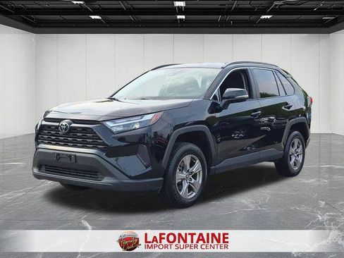 Certified 2025 Toyota RAV4 XLE AWD/4WD image 1