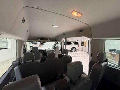 Used 2018 Ford Transit 350 XL RWD image 13