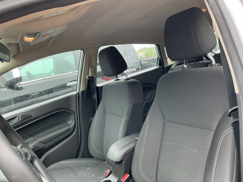 Used 2019 Ford Fiesta SE FWD image 12