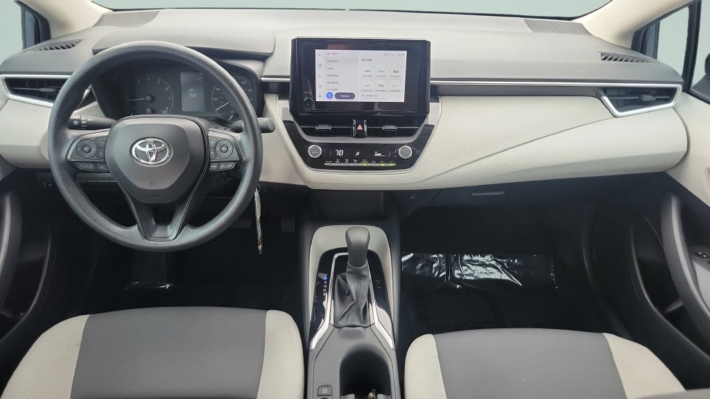 Used 2024 Toyota Corolla LE FWD image 11